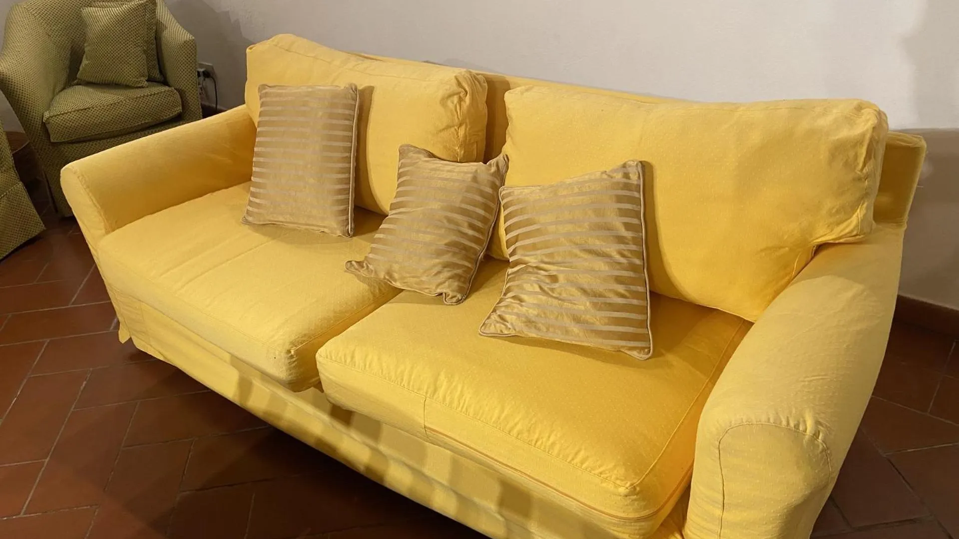Coach 8 Daire Floransa